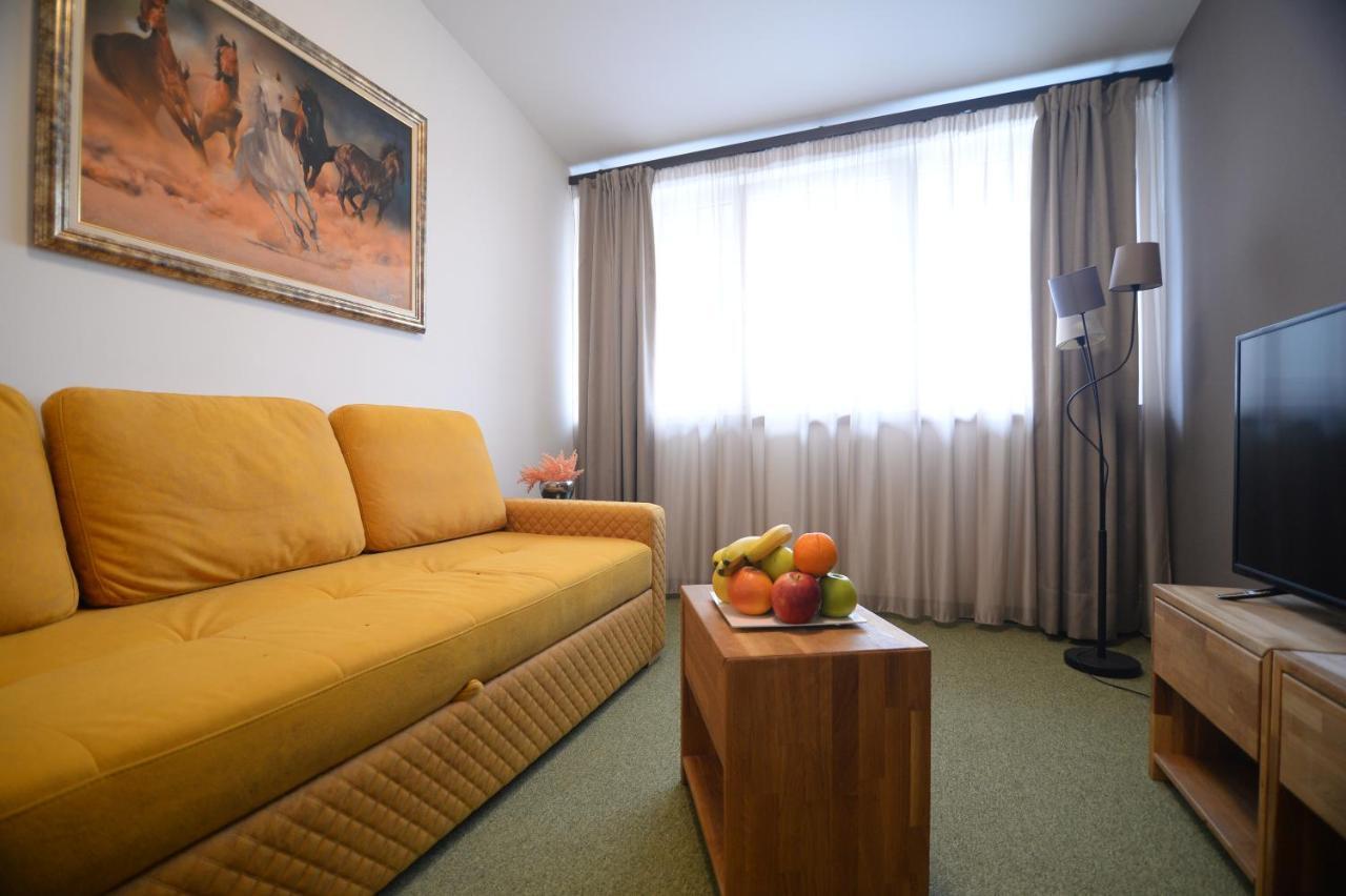 Apartmani Carolija Lucani 외부 사진